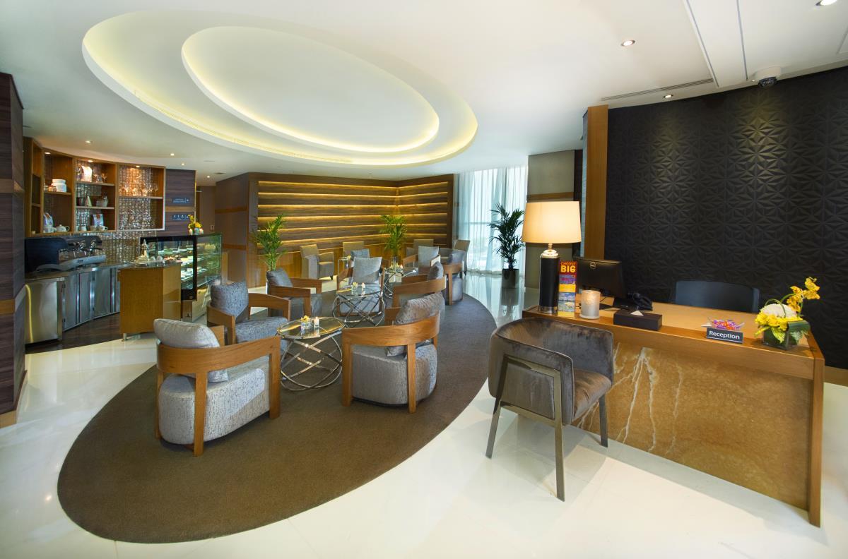 Tryp By Wyndham Abu Dhabi City Center Exterior foto