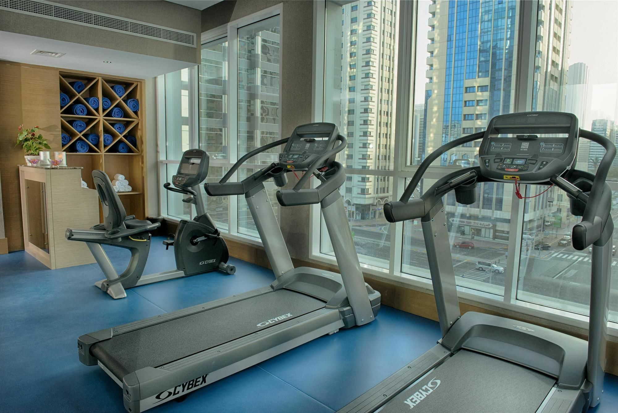 Tryp By Wyndham Abu Dhabi City Center Exterior foto